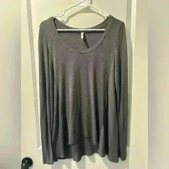 Free People gray ribbed long sleeve scoop neck a line swing tee size small - Picture 1 of 9